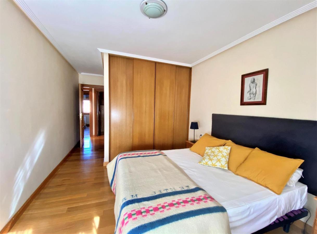 Housingleon - San Marcos Con Garaje Apartment Luaran gambar