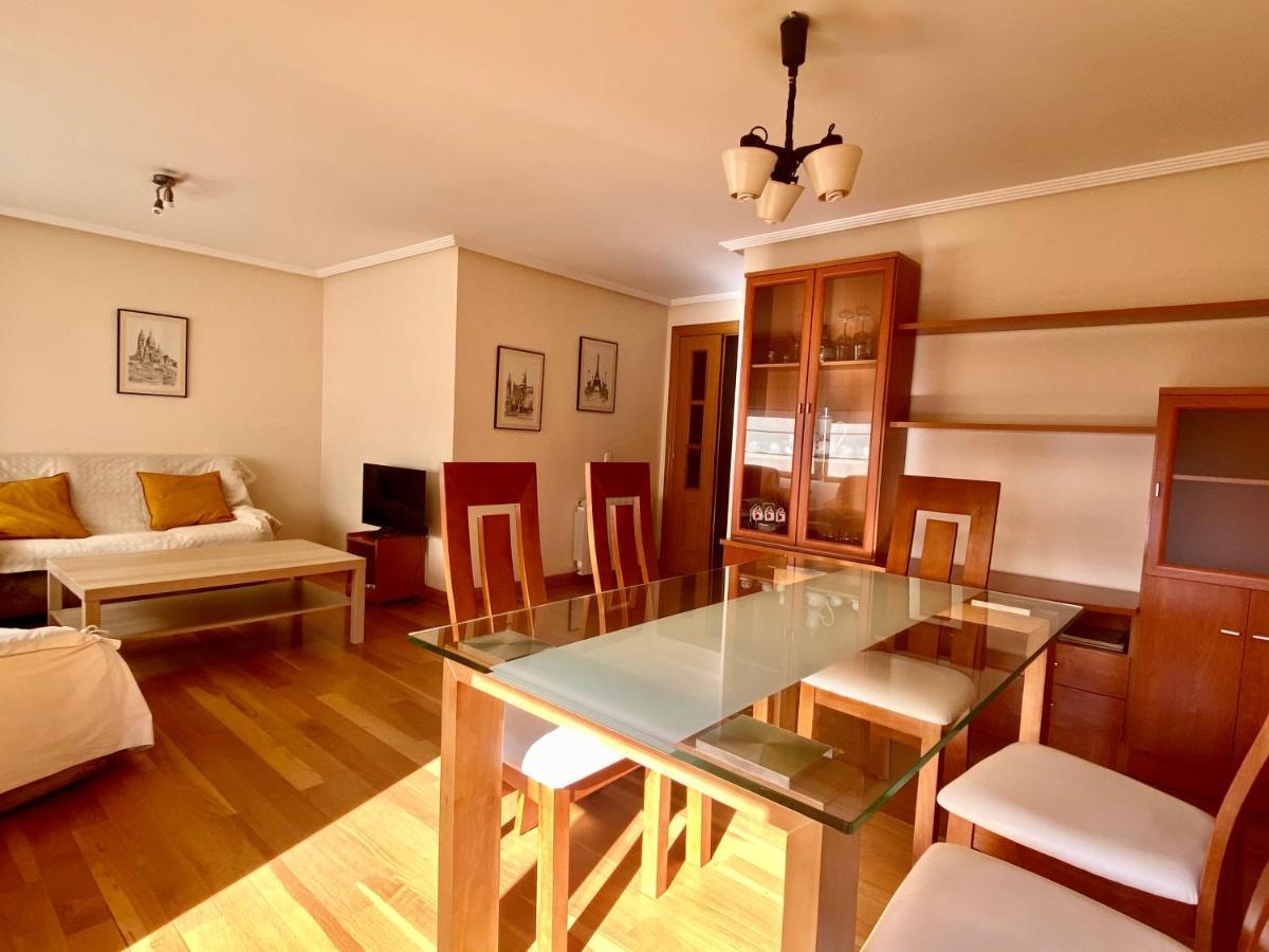 Housingleon - San Marcos Con Garaje Apartment Luaran gambar